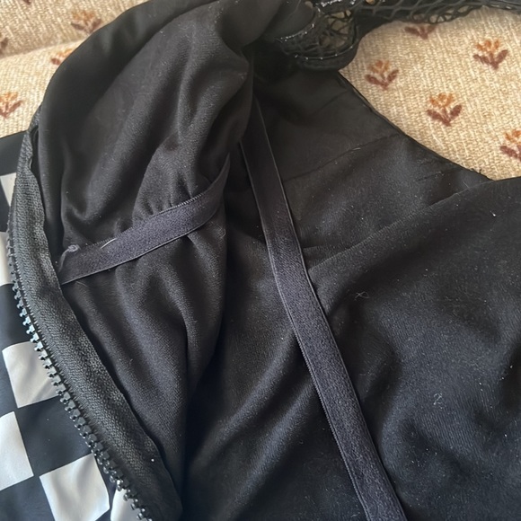 One piece swim suit - Picture 3 of 5